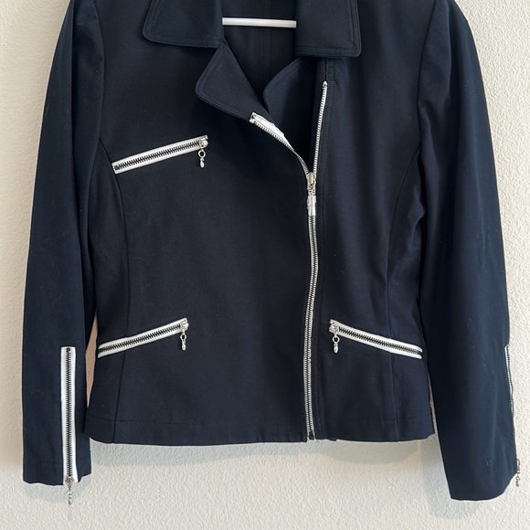 St. John Asymmetrical Zipper Jacket - Picture 3 of 8